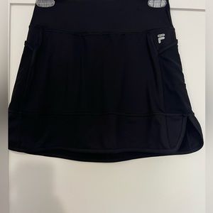 Women’s extra small golf skirt, Fila